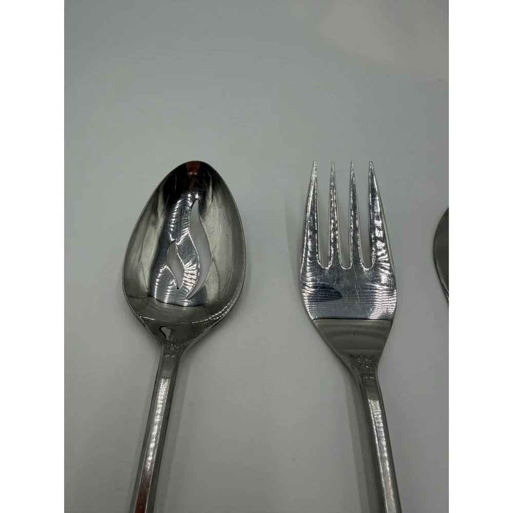 Ekco Eterna stains spoon